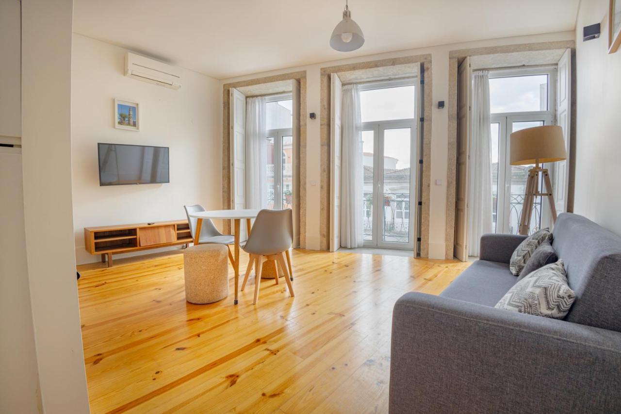 Belas Artes Apartments Porto Luaran gambar