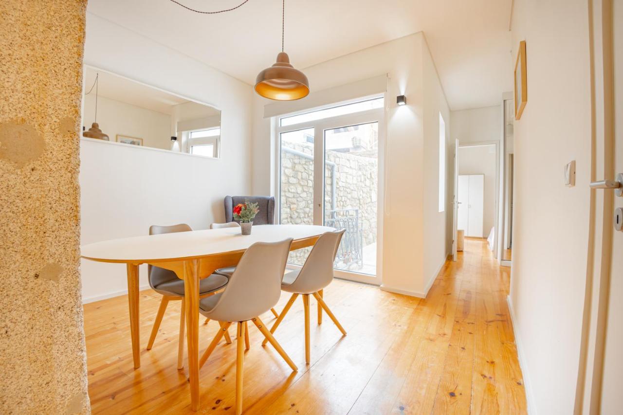 Belas Artes Apartments Porto Luaran gambar