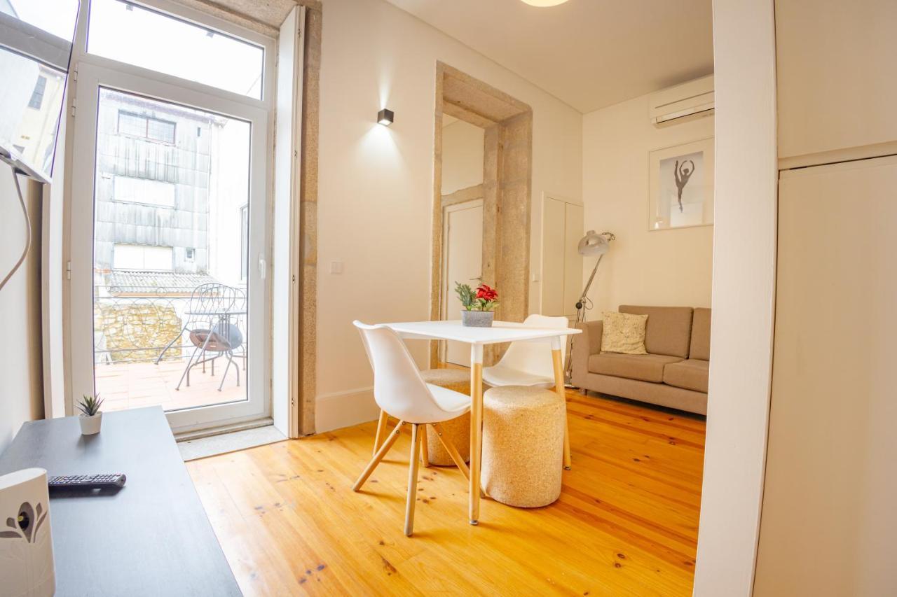 Belas Artes Apartments Porto Luaran gambar