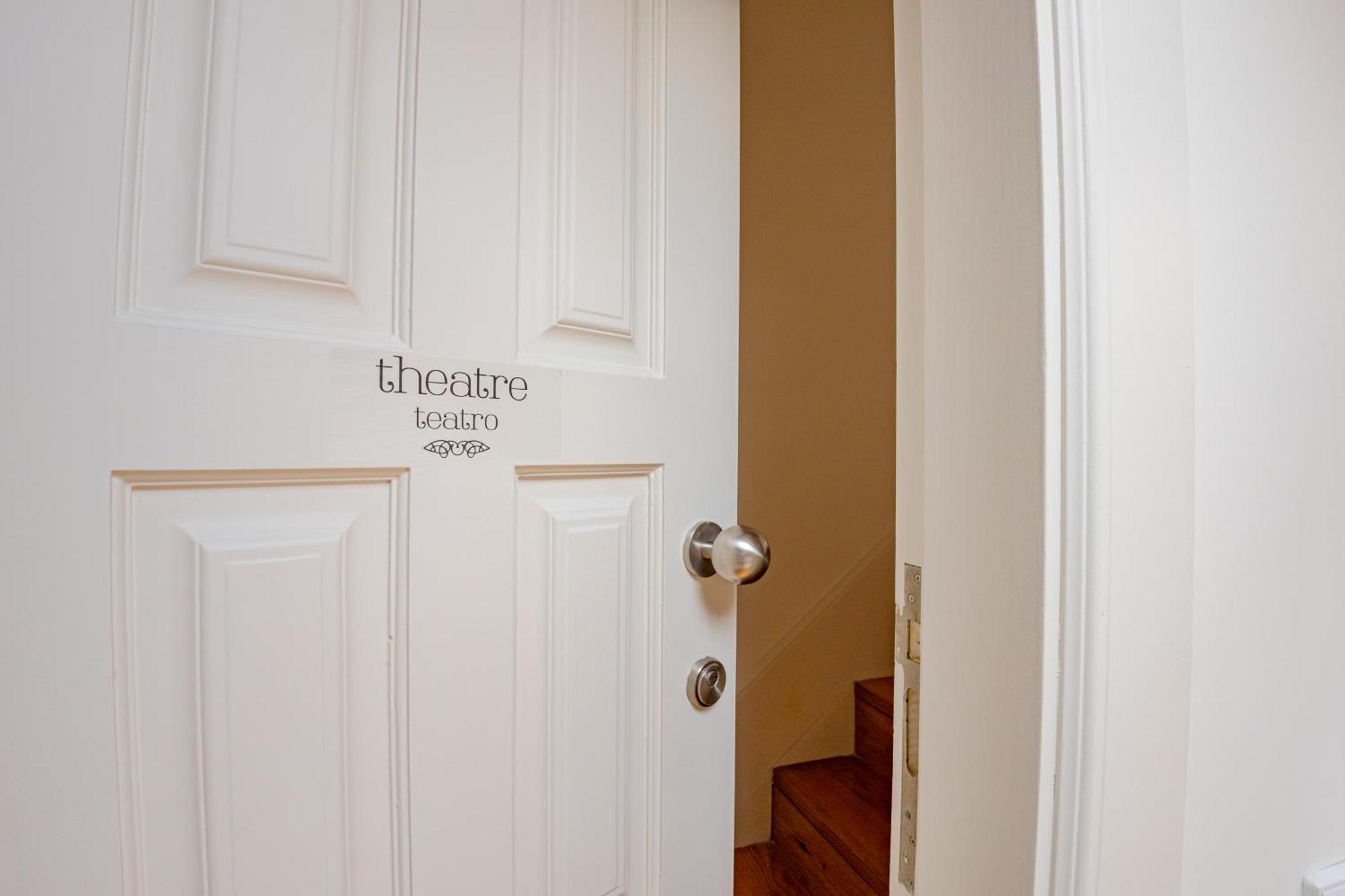 Belas Artes Apartments Porto Luaran gambar