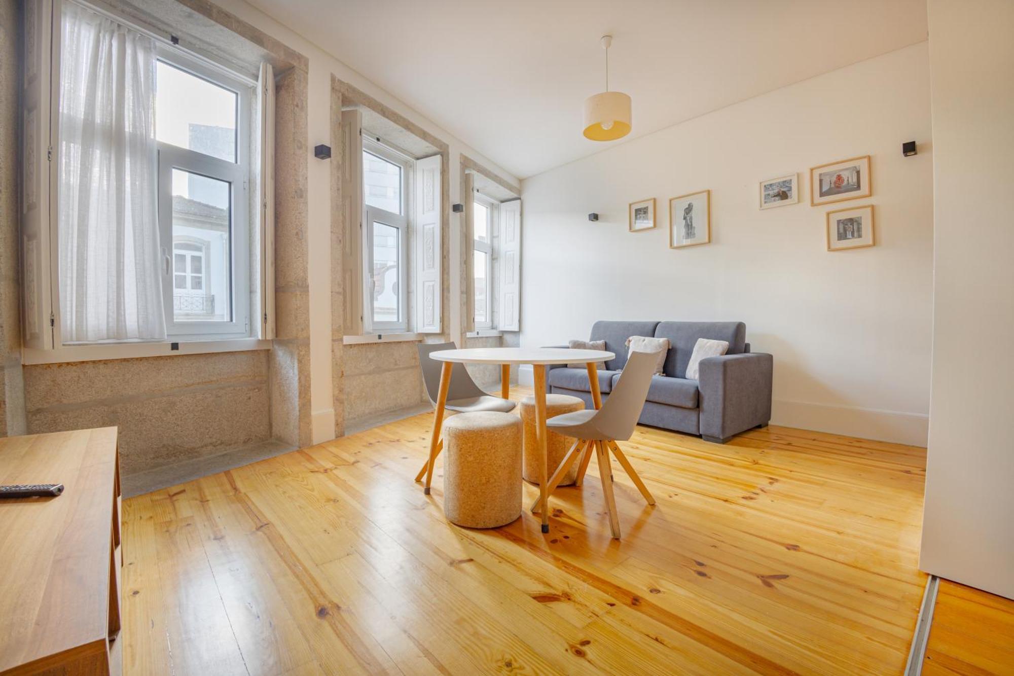 Belas Artes Apartments Porto Luaran gambar