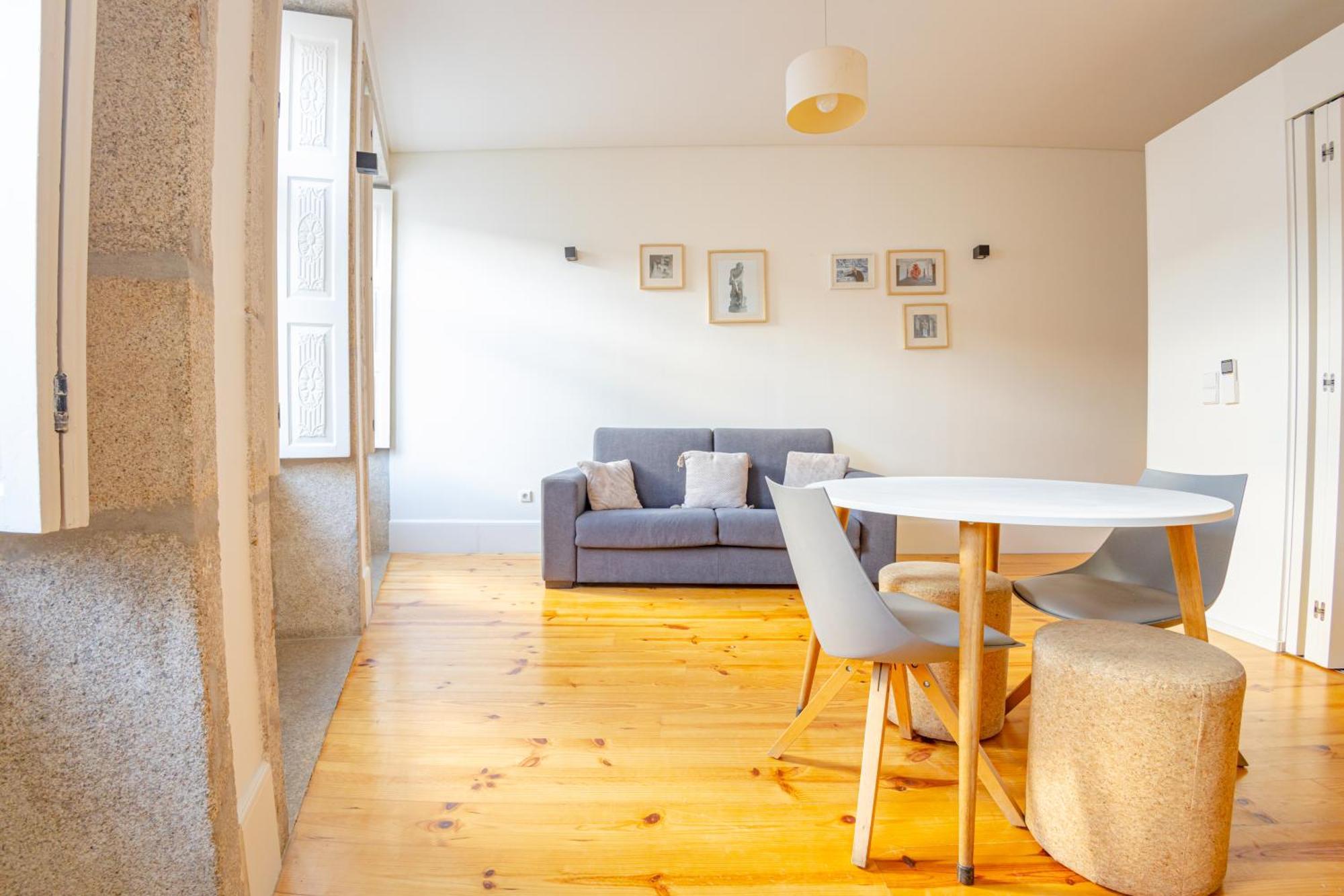 Belas Artes Apartments Porto Luaran gambar