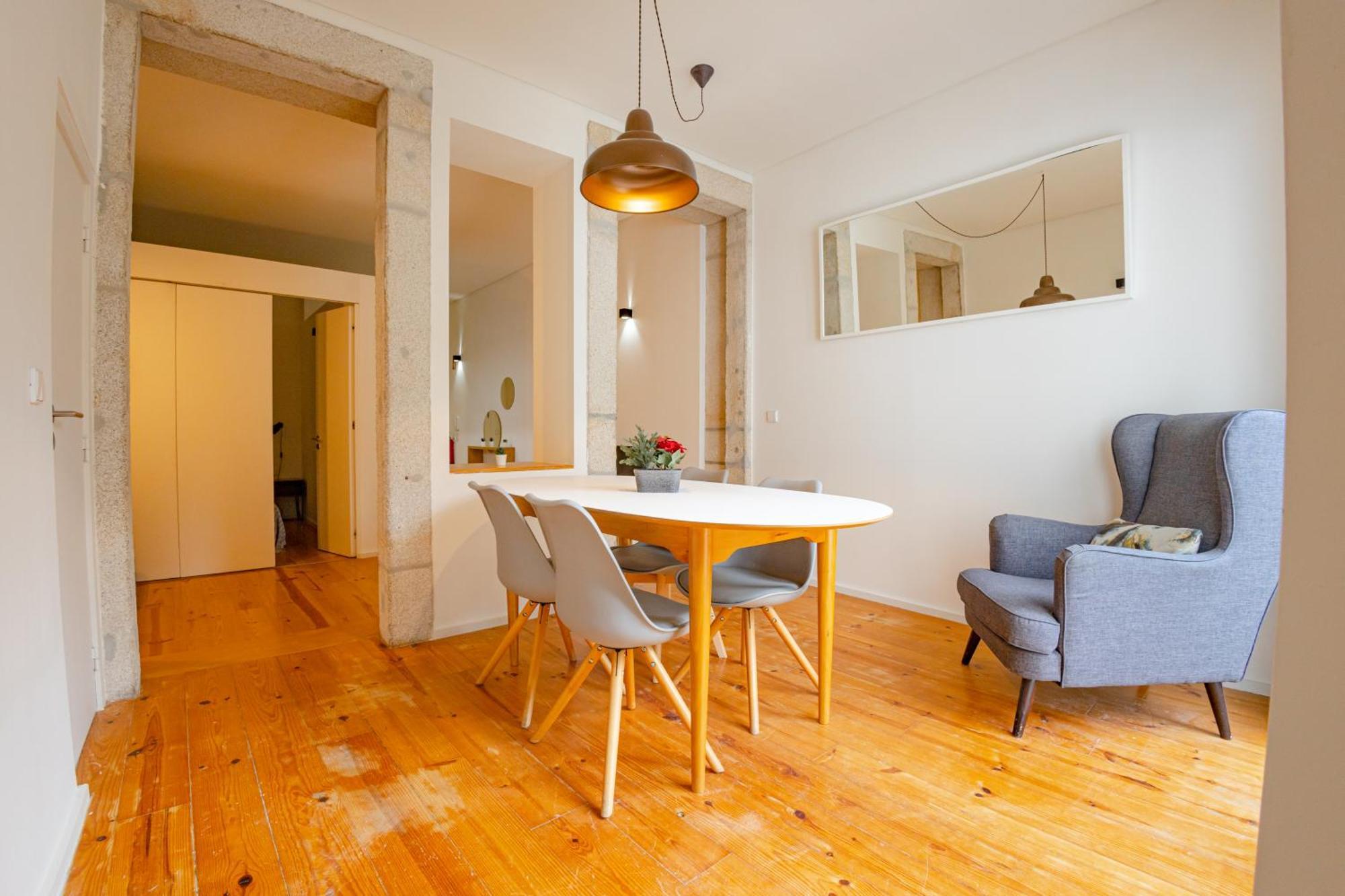 Belas Artes Apartments Porto Luaran gambar