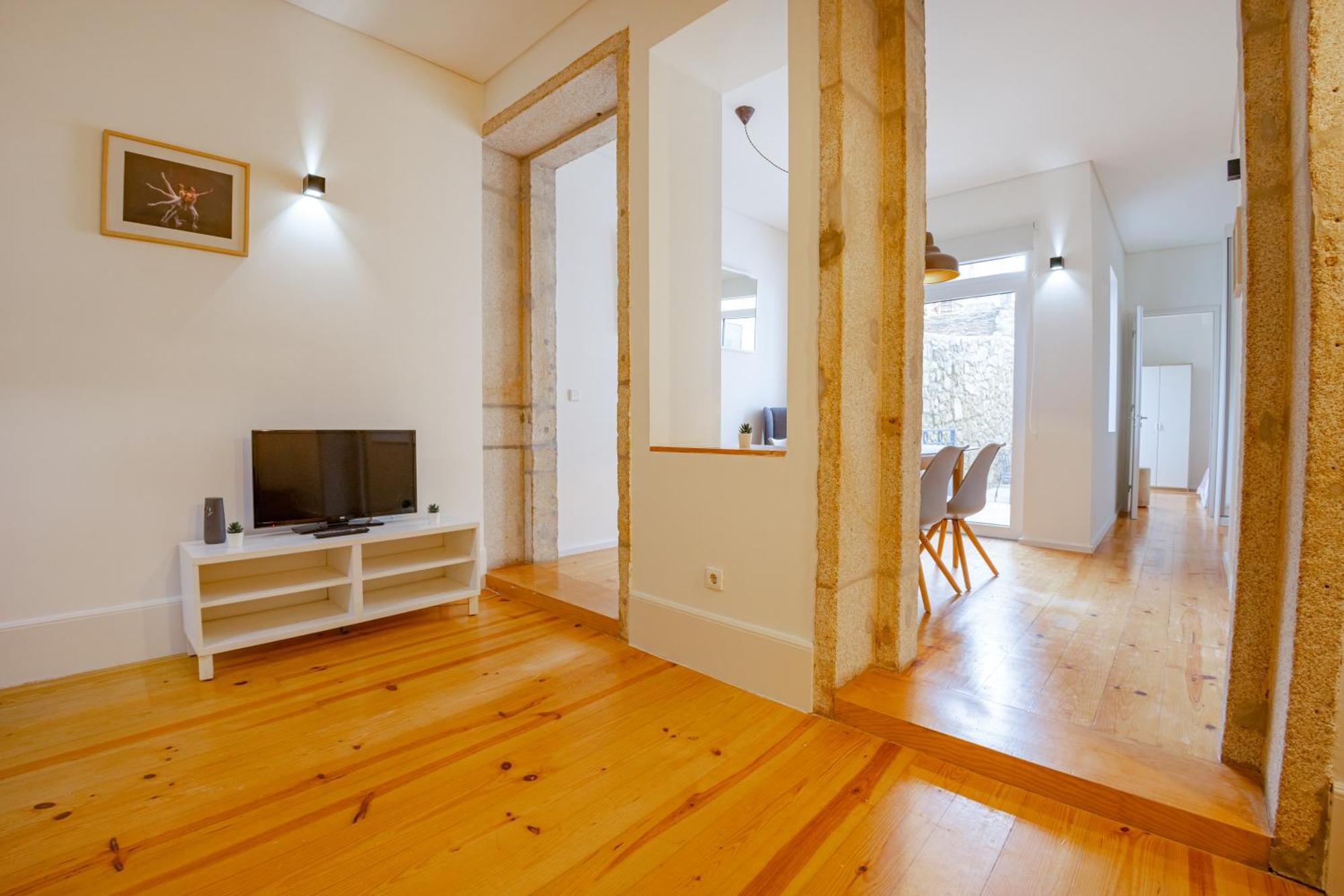 Belas Artes Apartments Porto Luaran gambar