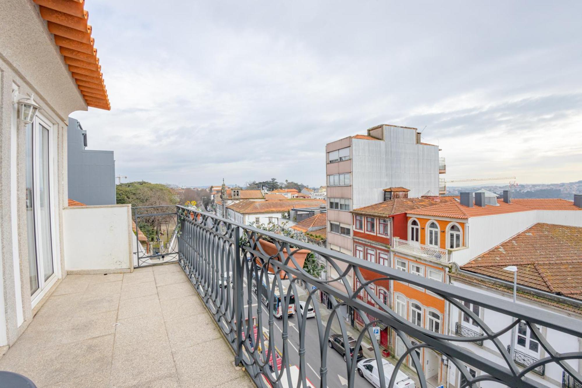 Belas Artes Apartments Porto Luaran gambar